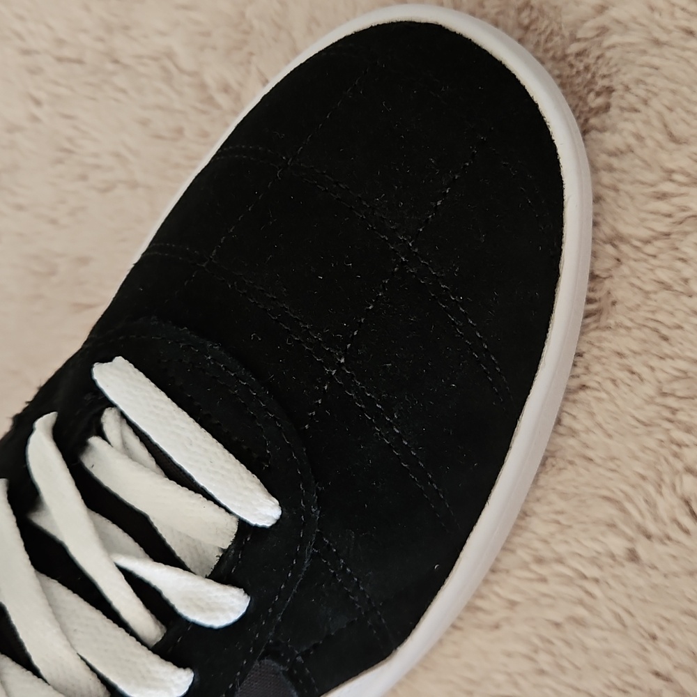 BN Puma Men's Black and White Suede and Synthetic Sneakers. Size 11 - Picture 5 of 6